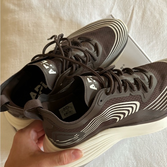 Chocolate/Brown Women's Streamline - APL - Picture 5 of 5